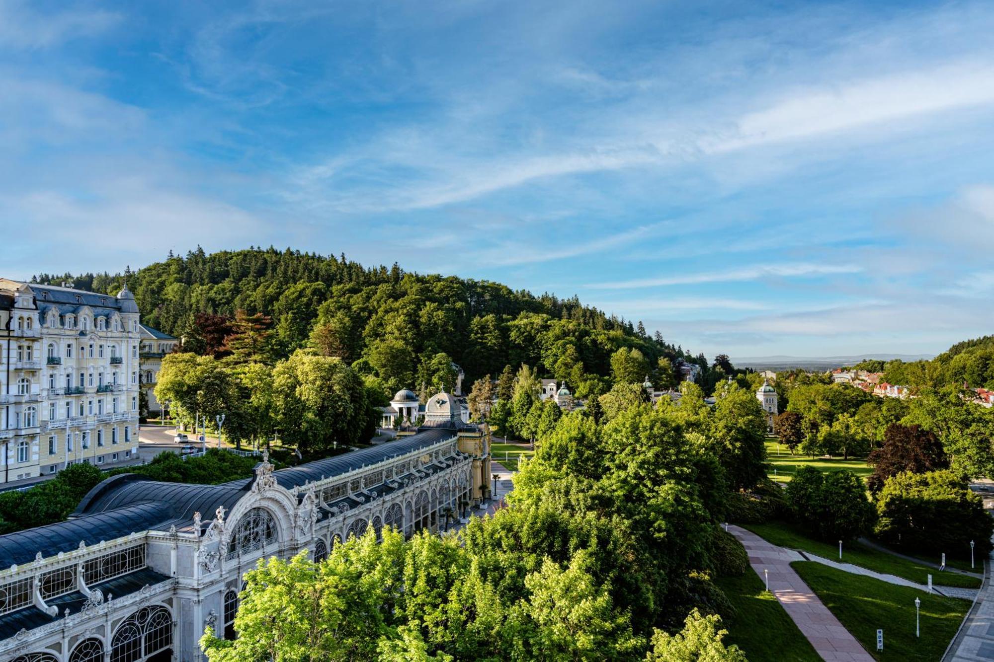 Falkensteiner Spa Resort Mariánské Lázně Exterior foto The spa town of Bad Kissingen